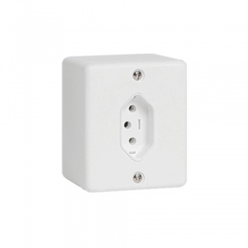 CJ ILUMI TOMADA 2P+T 10A 250V BOX REF 63140